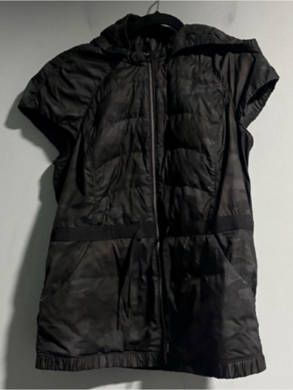 Lululemon Spring Fling Puffy Lotus Camo Vest - Picture 3 of 6